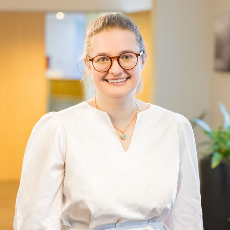 Jana Lange, Fachärztin für Strahlentherapie