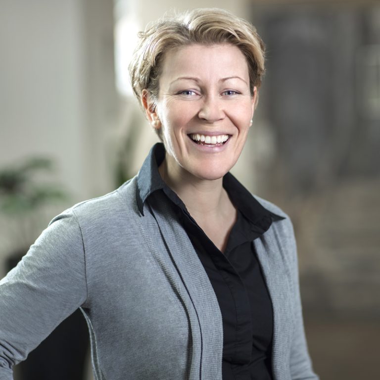 Sarah Hügging, Praxismanagerin